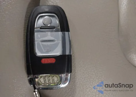 2010 Audi A4 2.0T Premium z USA, uszkodzony, nr VIN WAUWFAFL2AA082127